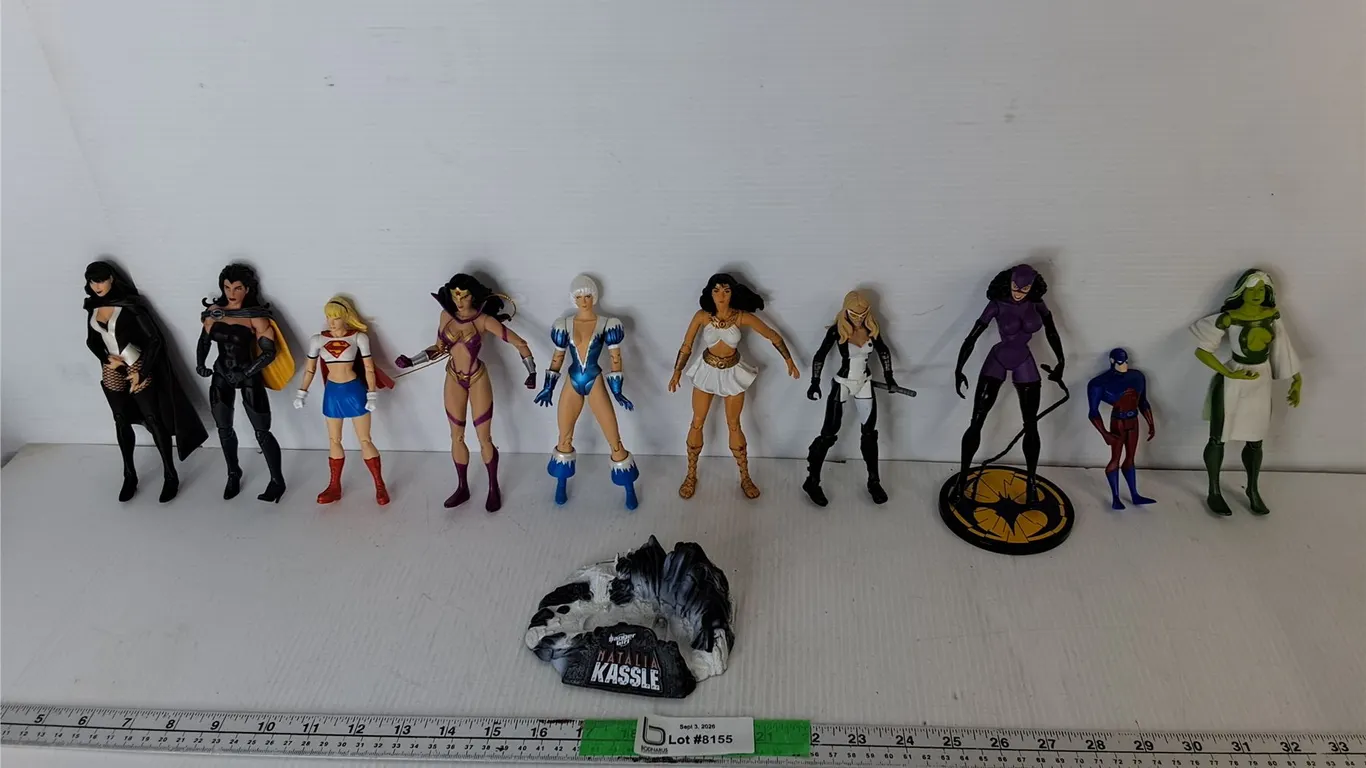 (10) Action Figures-Supergirl, Catwoman, Wonder Woman, Misc.