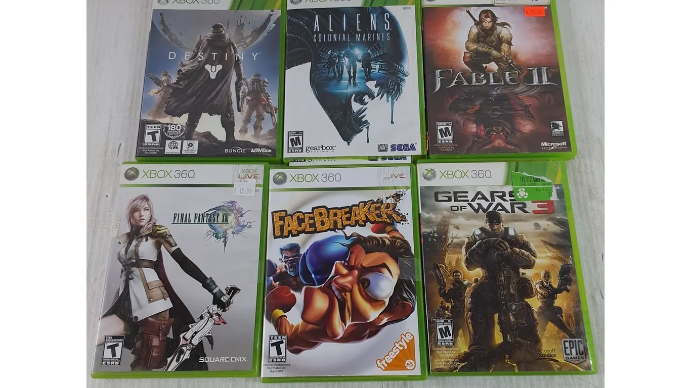 (6) XBOX 360 Games, Gears of War, Final Fantasy XIII, Destiny, FaceBreaker, Fable, Aliens,