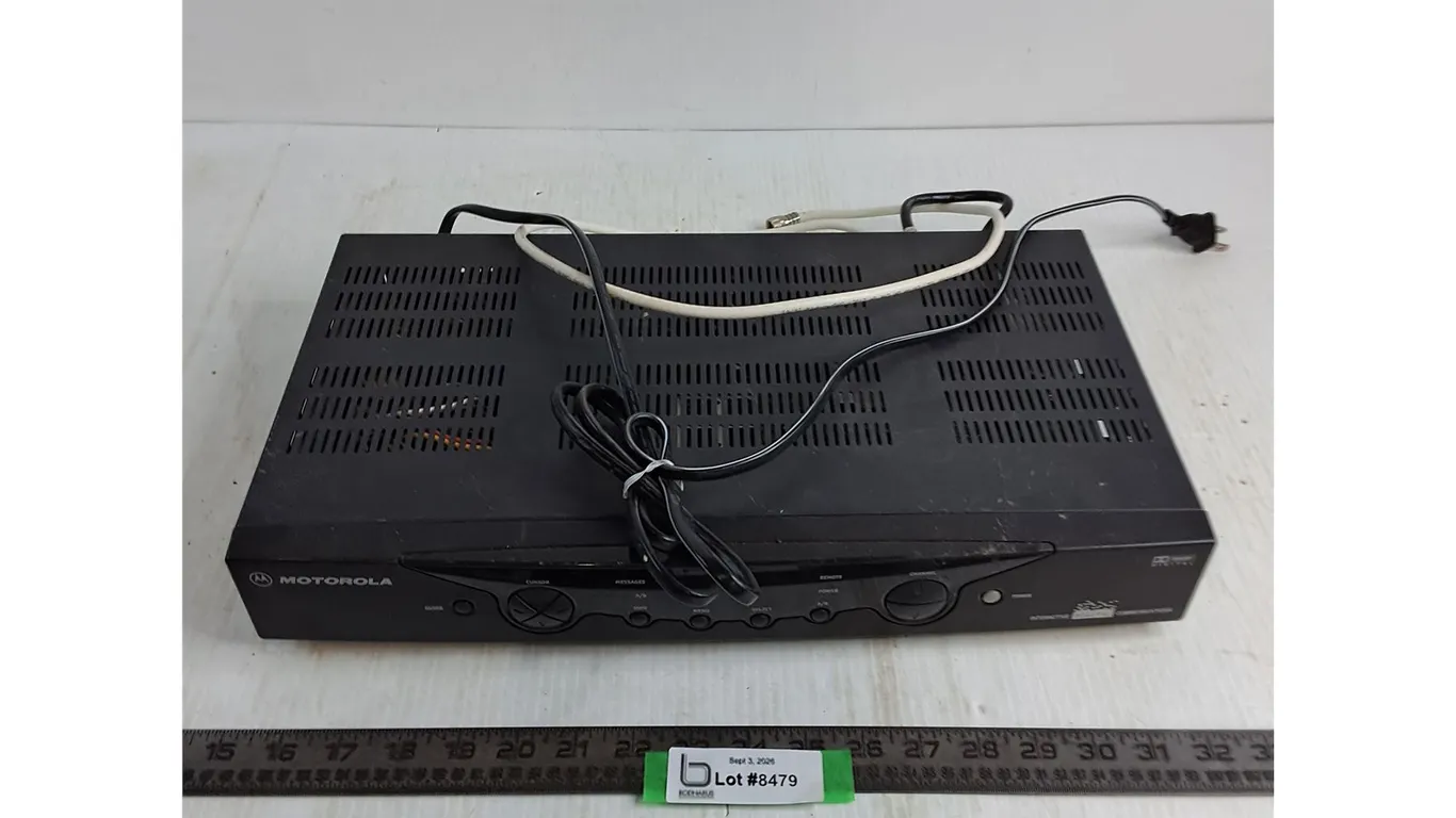 Motorola Interactive Digital Receiver - Powers On