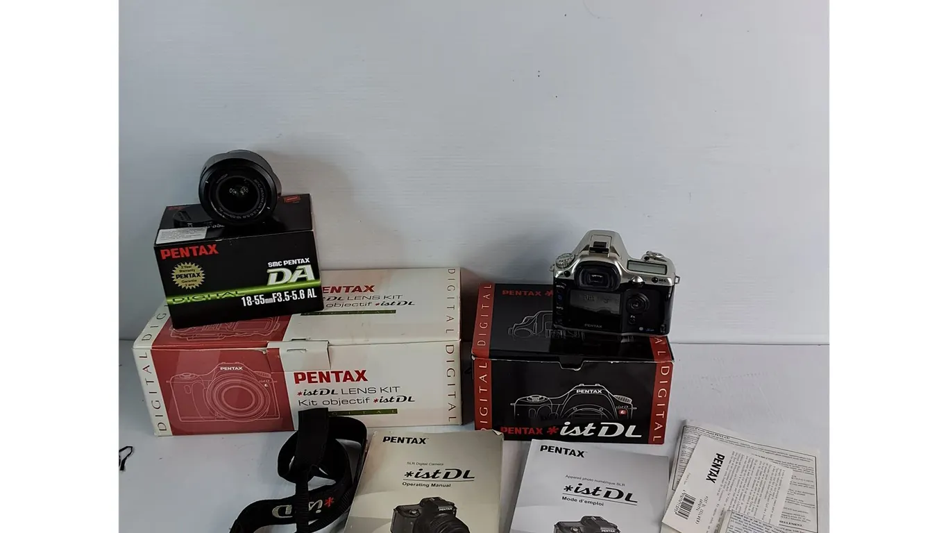 Pentax Ist DL Camera And Lens Kit