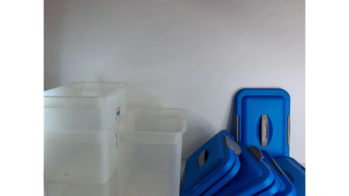 Sterilite Storage Bins - 30" x 8" x 11"- 3 Bins, 8 Lids