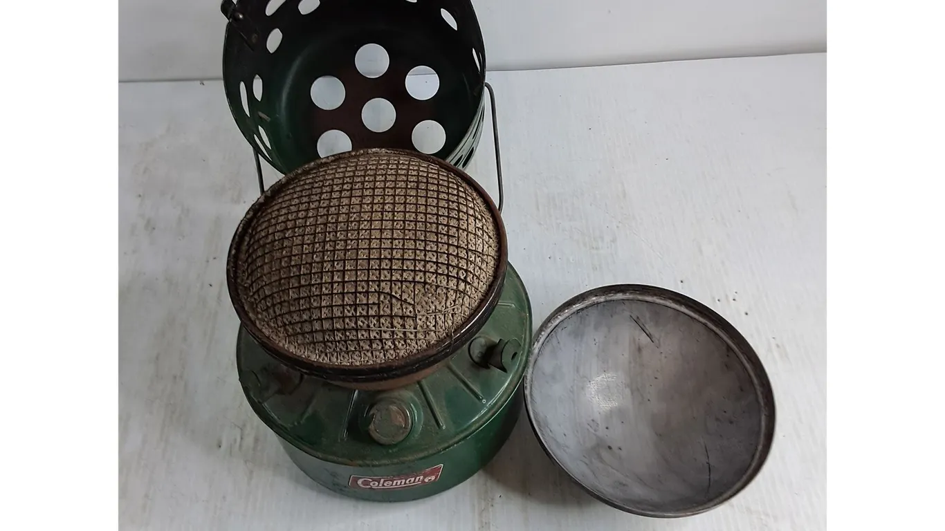 Vintage Coleman 510A Portable Heater