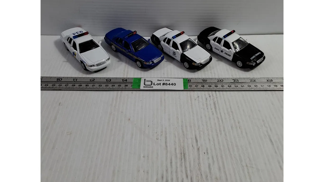 (4) 1:43 Ford Crown Victoria Police Interceptors