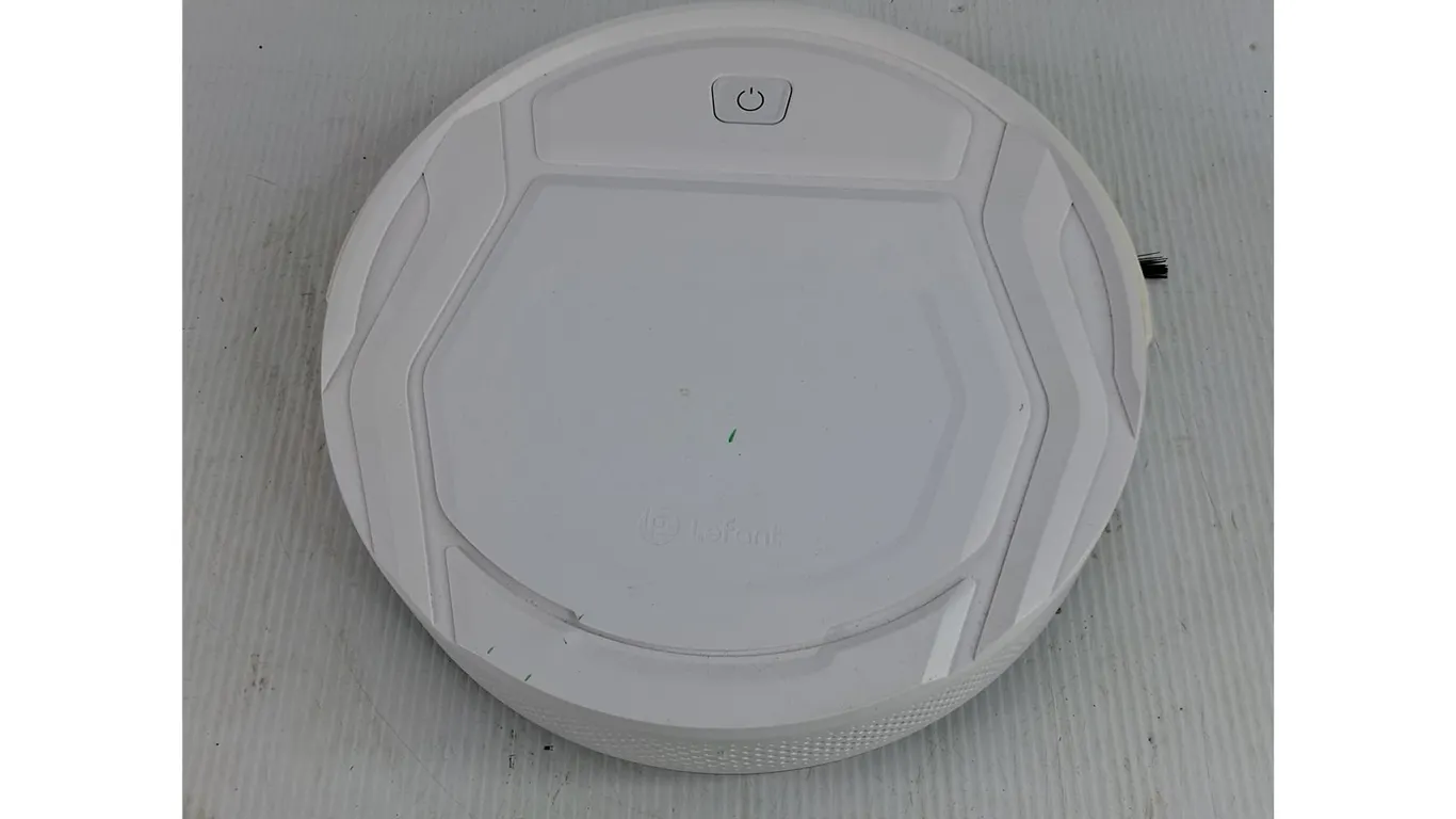 LeFant Robot Vacuum Cleaner - As Is