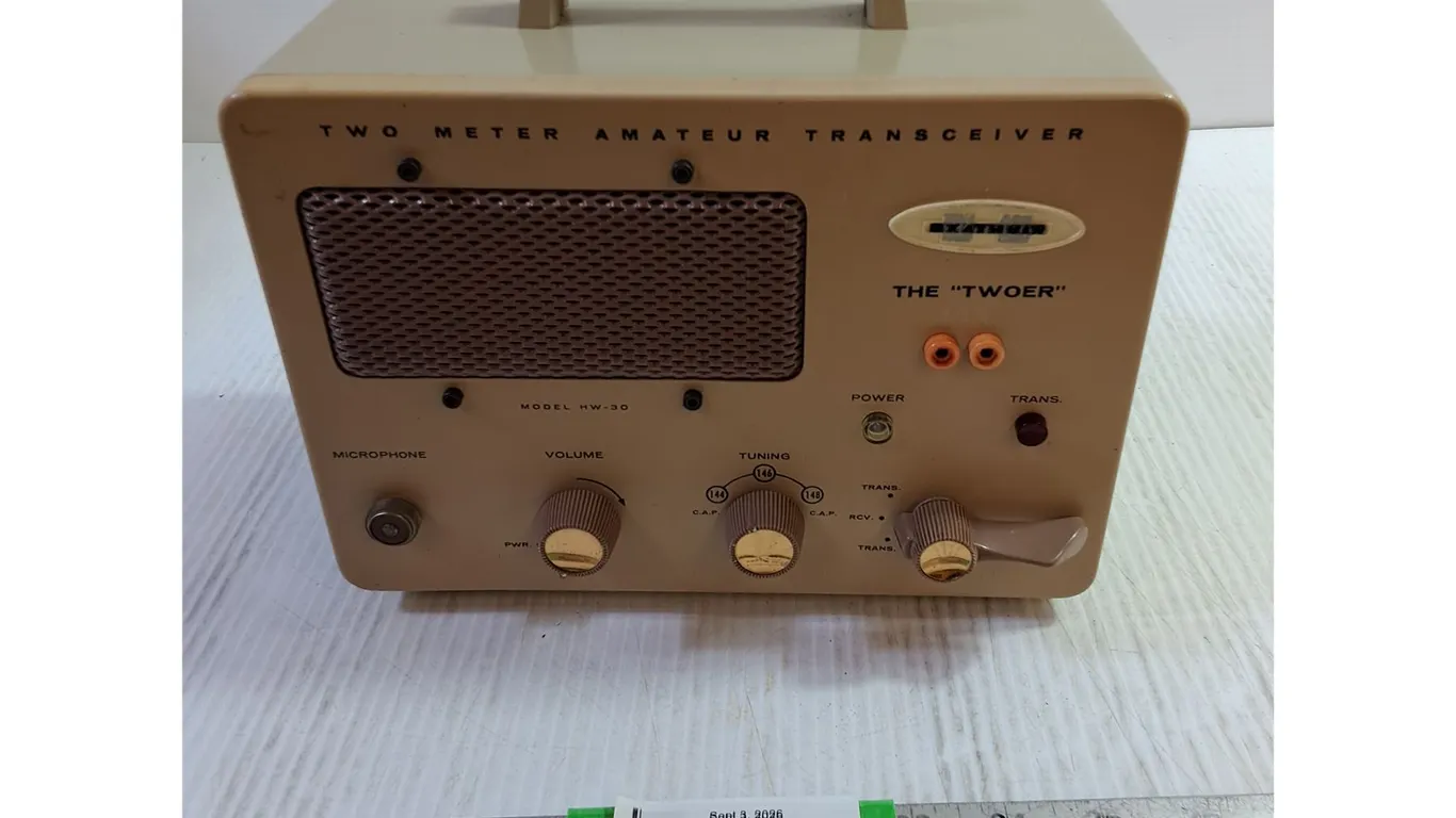 Heathkit The Twoer 9.5"x5"x7" Untested