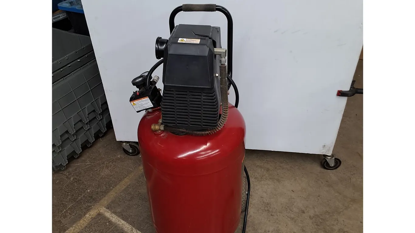 *Powermate 20 Gallon Air Compressor- Can't Ship
