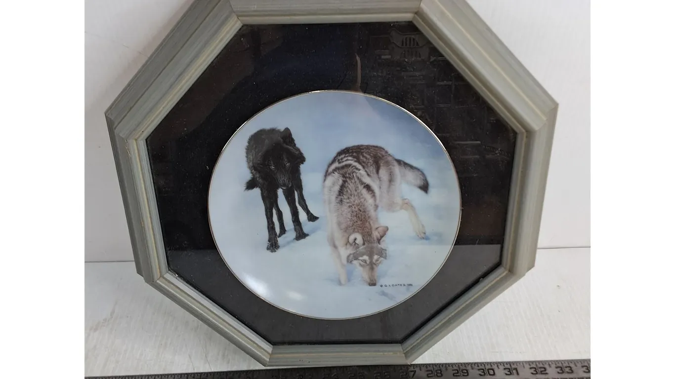 Framed Decorative Plate featuring Wolves - 14" x 14"