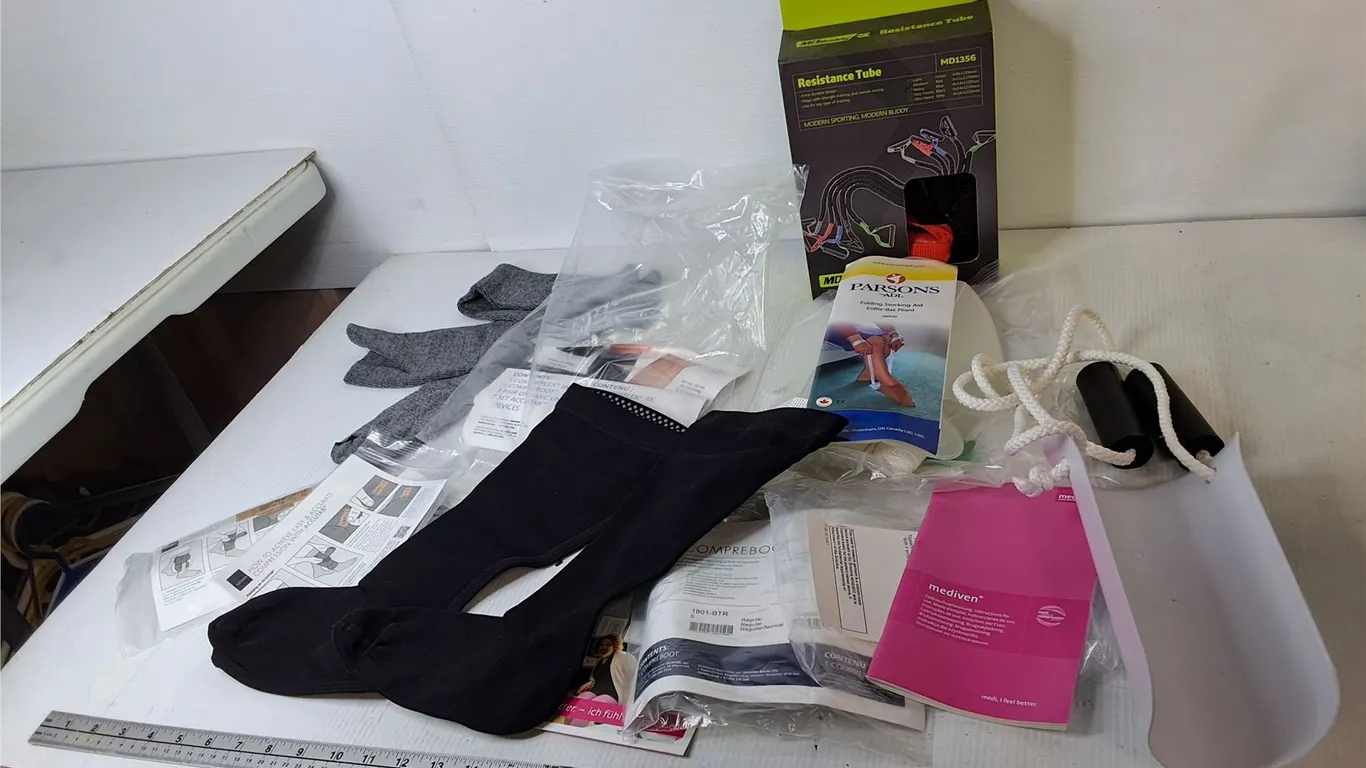 MD Buddy Resistance Tube, Folding Stocking Aid, Compression Stockings
