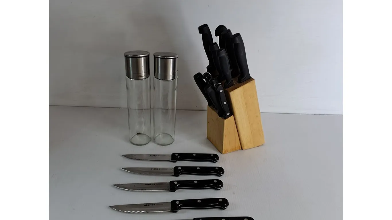 Salt and Pepper Shakers/Grinders, Various Knives with Stand