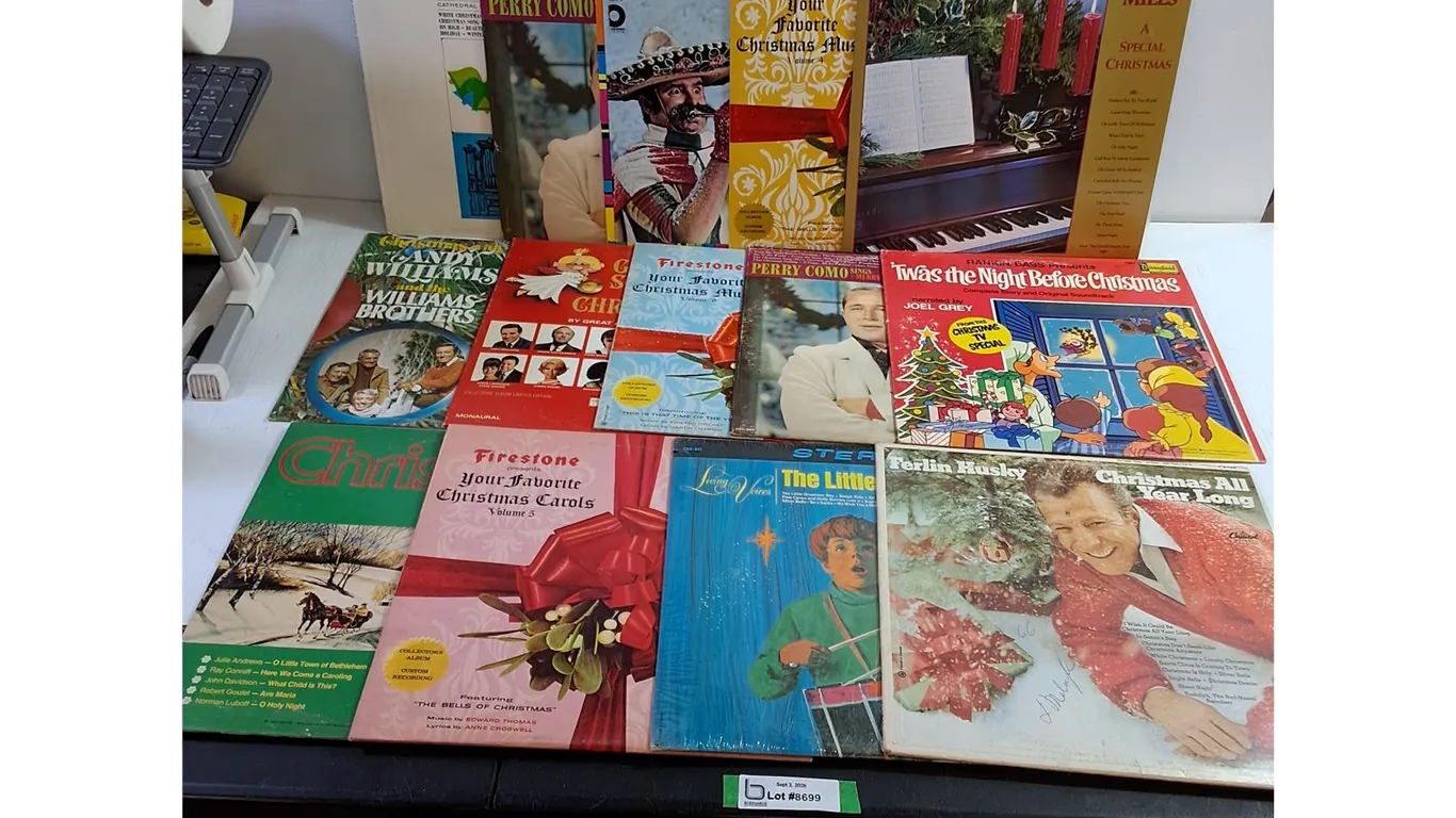 (14) Christmas Vinyl Records