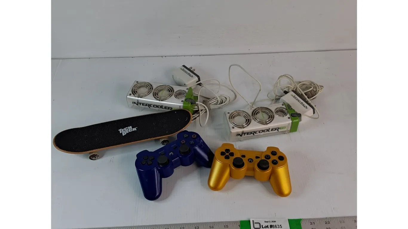 (2) Game Controllers, (2) Intercooler Power On, Skateboard Model 10.5"