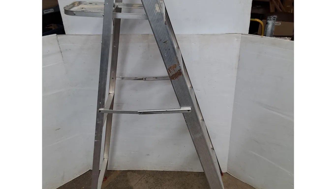 *5-Step Step Ladder No Shipping