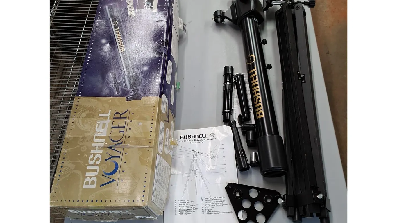 Bushnell Voyager Telescope - 470x60 Zoom Refractor - With Extra Parts - Cannot Ship
