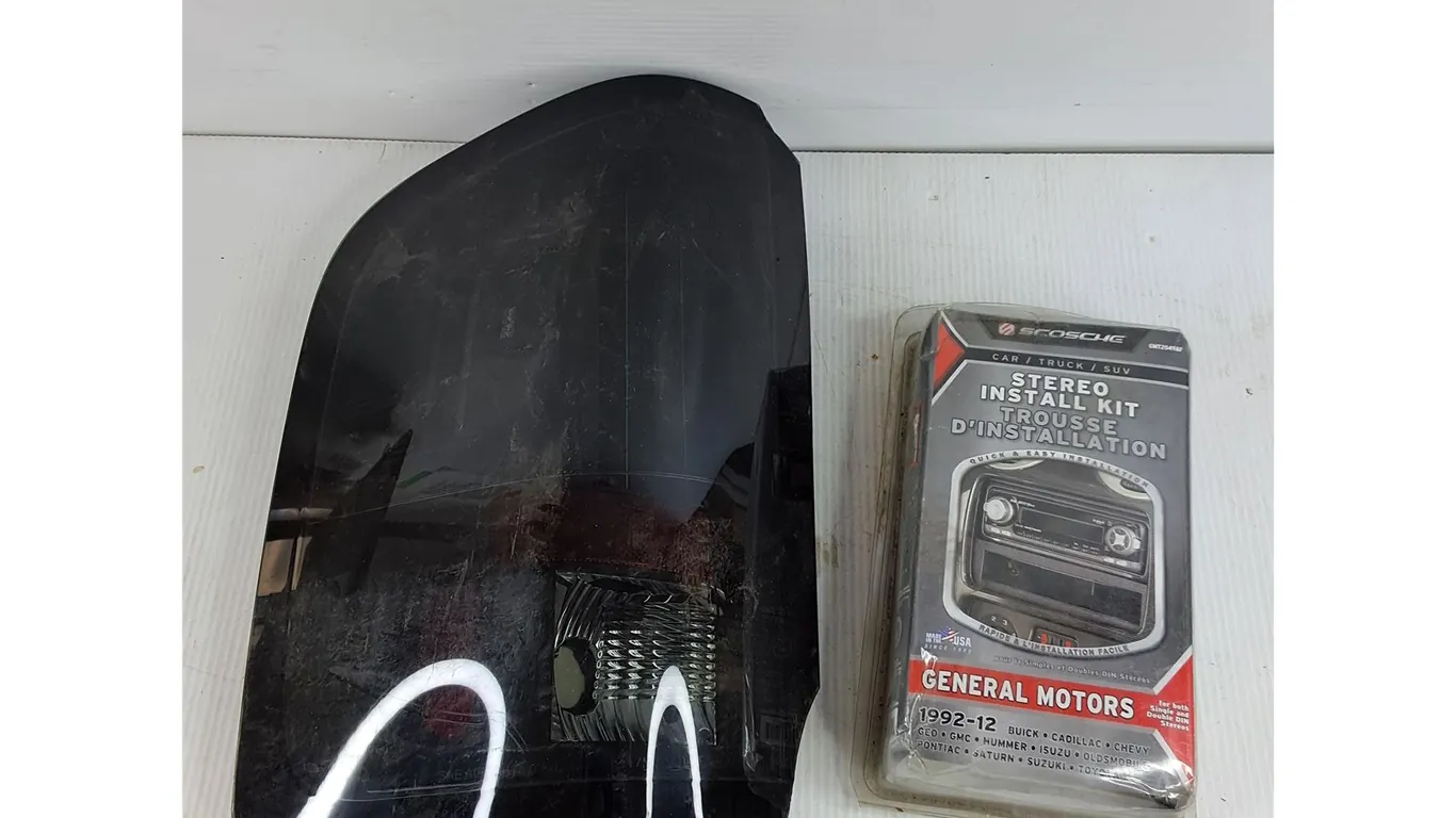 Stereo Install Kit, Smoked Truck Taillight - Some Damage