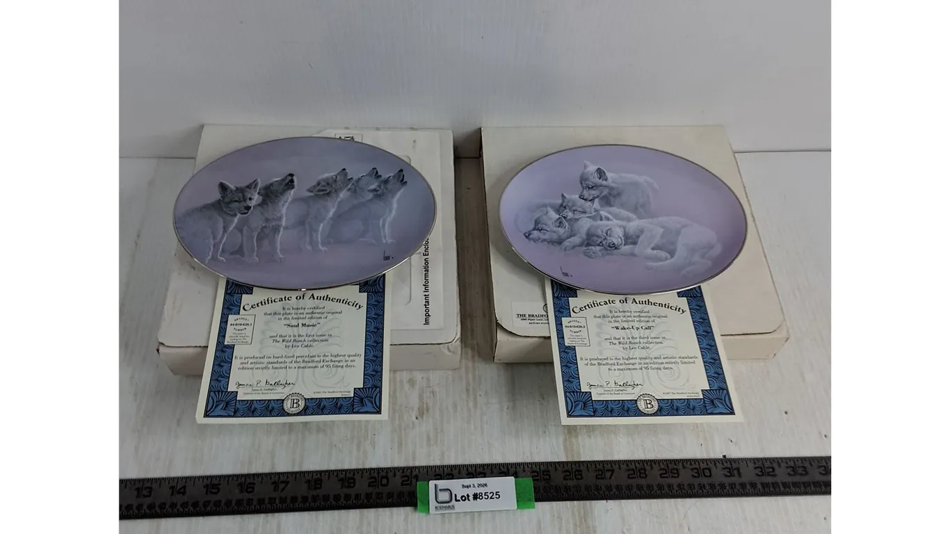 (2) Decorative Plates featuring Wolves w/COAs