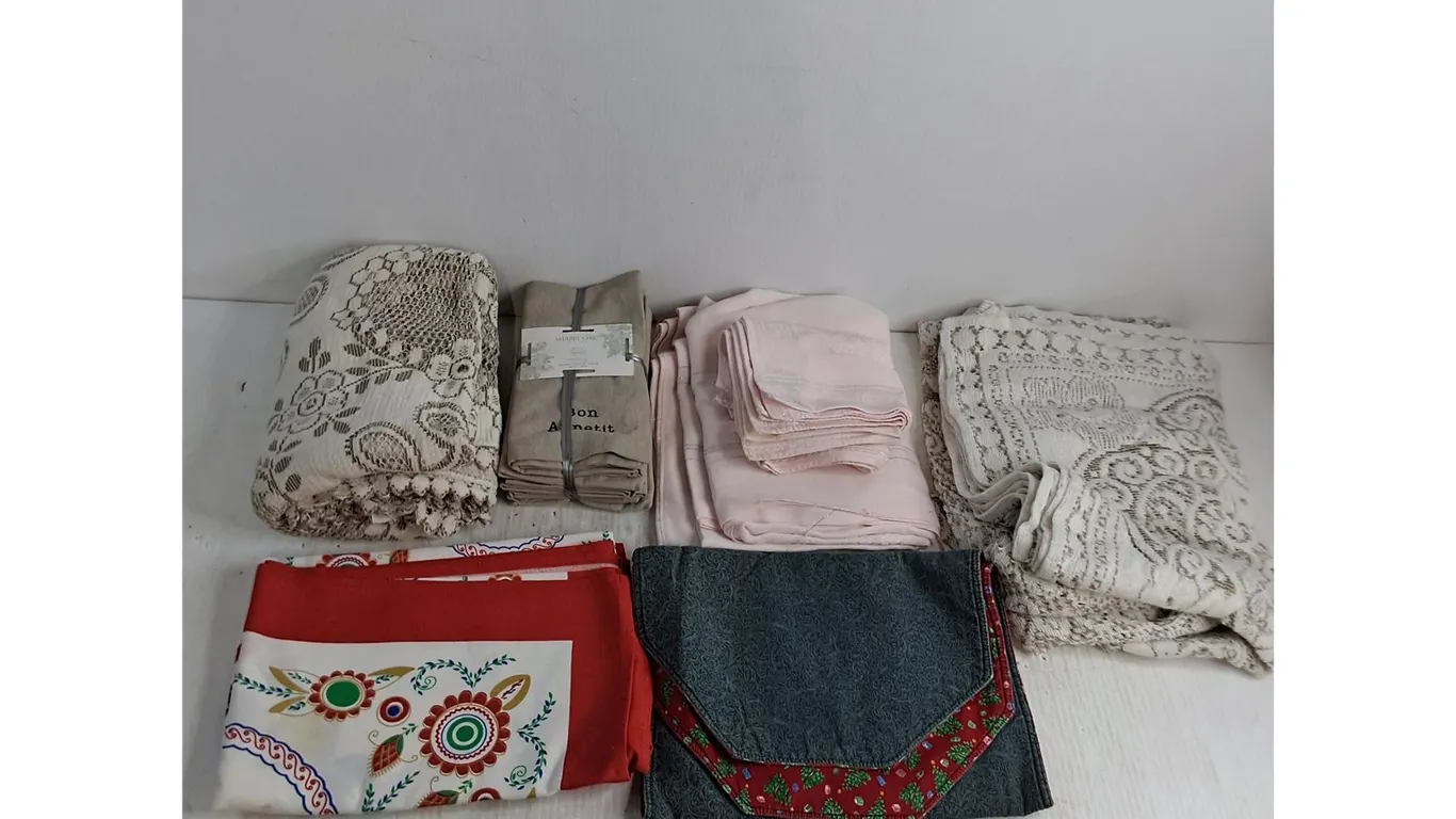 Assorted Table Cloths, Place Mats & Napkins - Some Are New