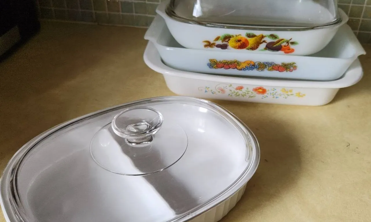 Corning Ware, Anchor Hocking, and Made in England Casserole Dishes with Lids