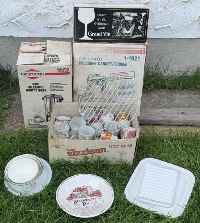 Kitchen Goods: Party Perk, Pressure Canner, Drinkware, Corning Ware