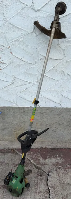 John Deere BC1600 Gas String Trimmer