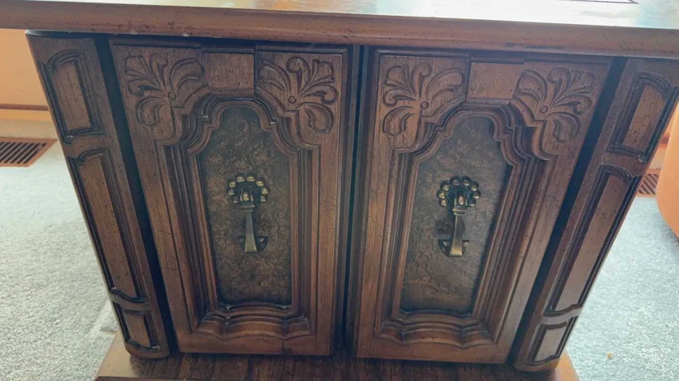 Wooden Cabinet End Table with Double Doors