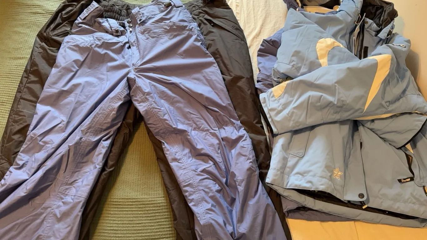 Ski Outerwear Lot With Rossignol Jacket XL And Two Pairs Pants