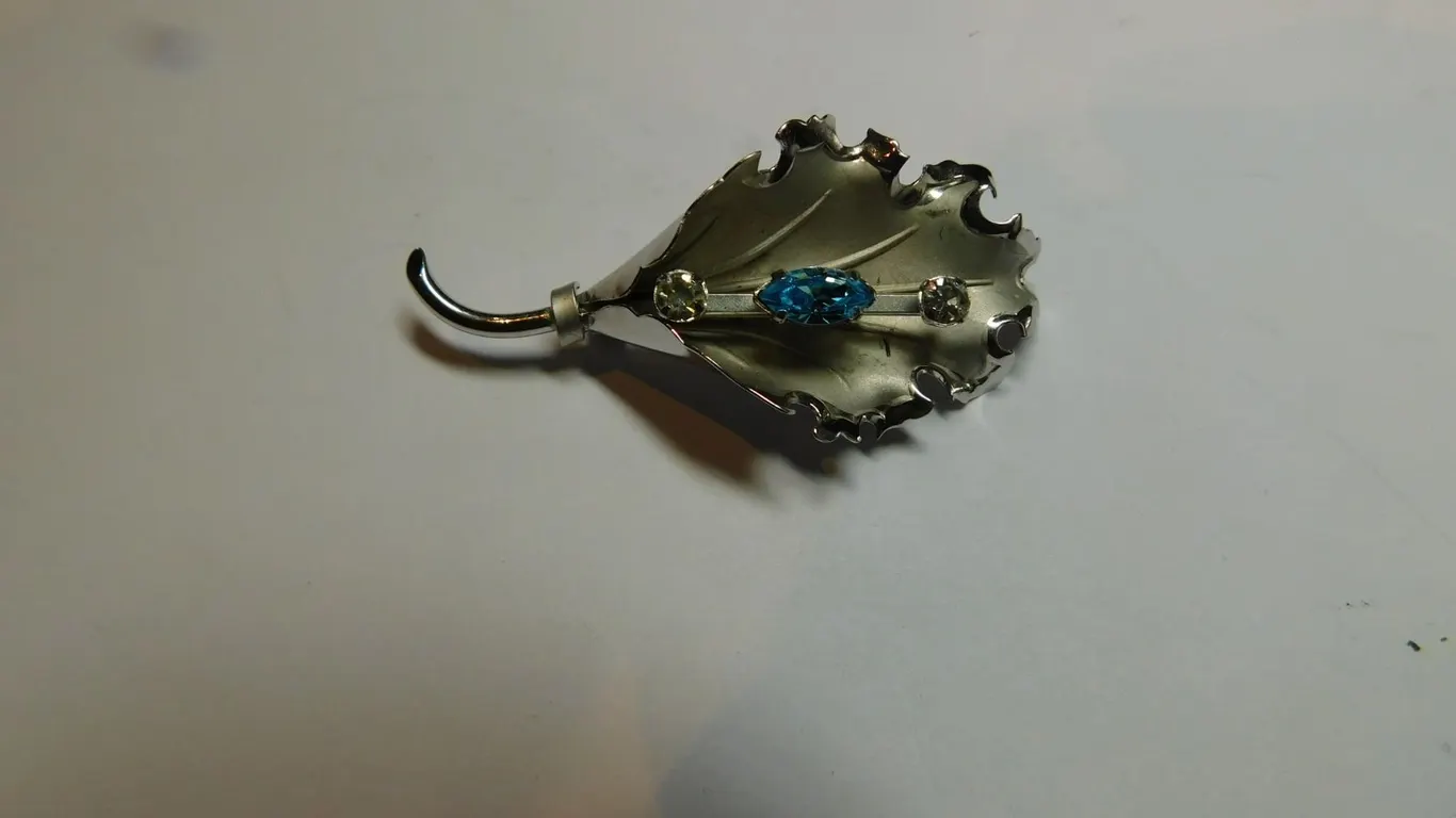 BOND BOYD STERLING BROACH WITH RHINESTONES