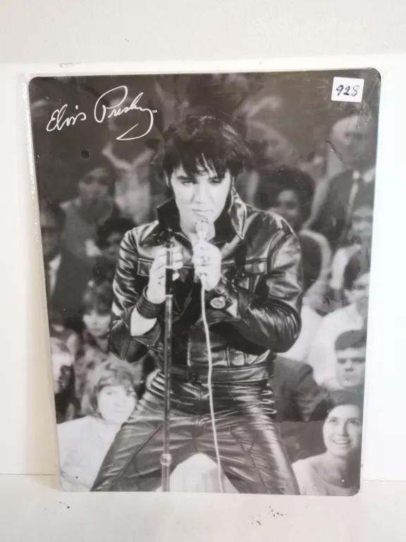 Tin Elvis Sign – 11.75 x 15.75”