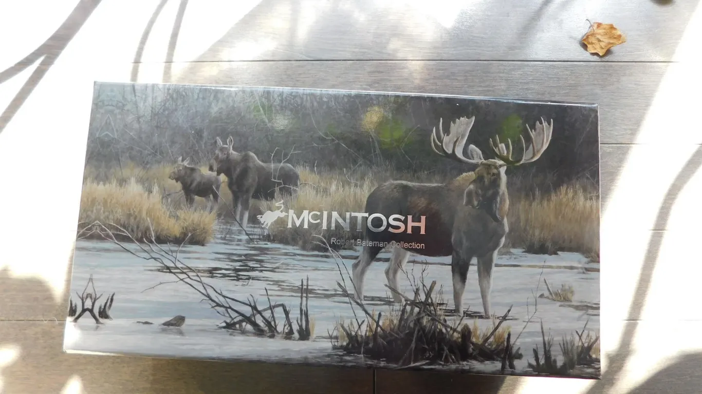 MCINTOSH ROBERT BATEMAN MOOSE FAMILY COFFE MUGS WITH BOX