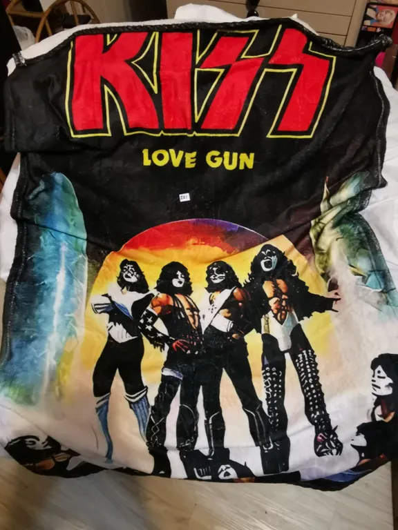Kiss “Love Gun” Flag Banner