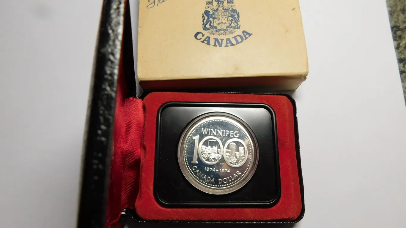 1974 SILVER, SILVER DOLLAR IN CASE, 0.375OZ GSW IN SILVER
