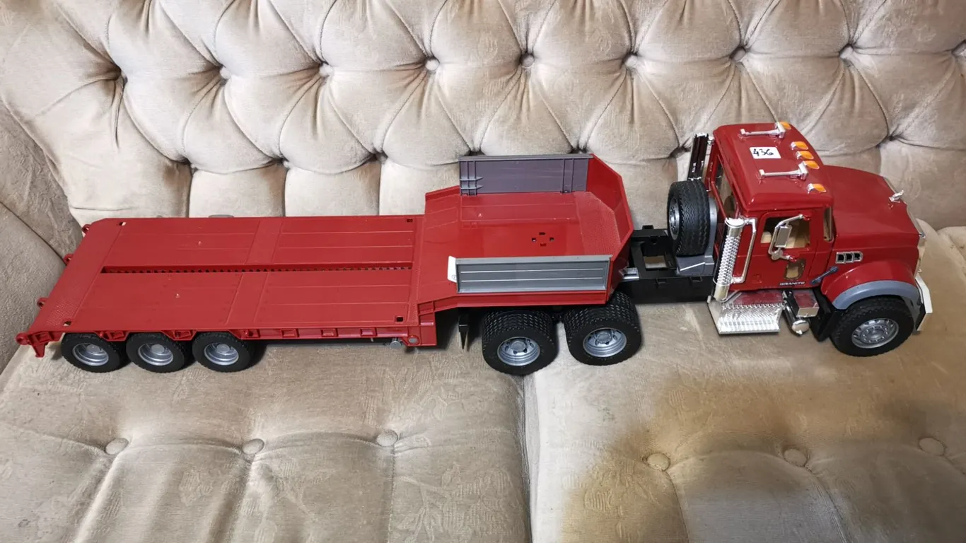 Very Large Mac Truck