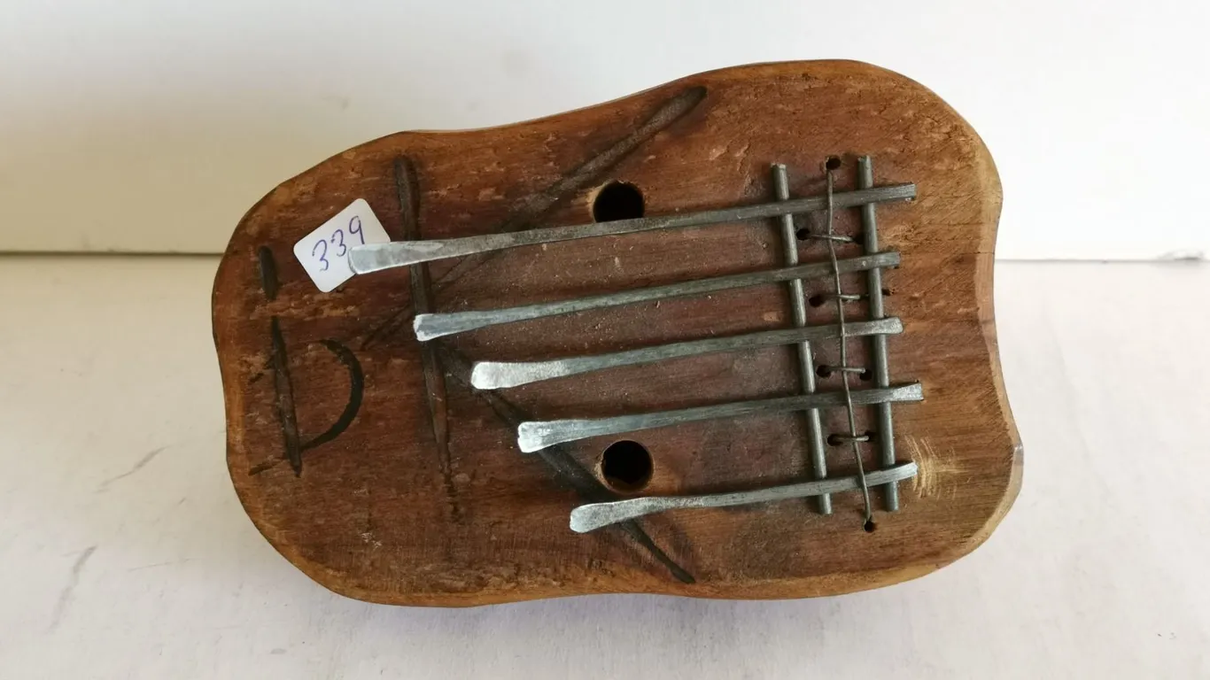 Vintage Hand Carved Kalimba / Thumb Piano