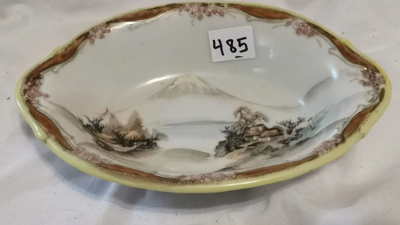 Japanese Mt. Fuji Hand-painted Dish