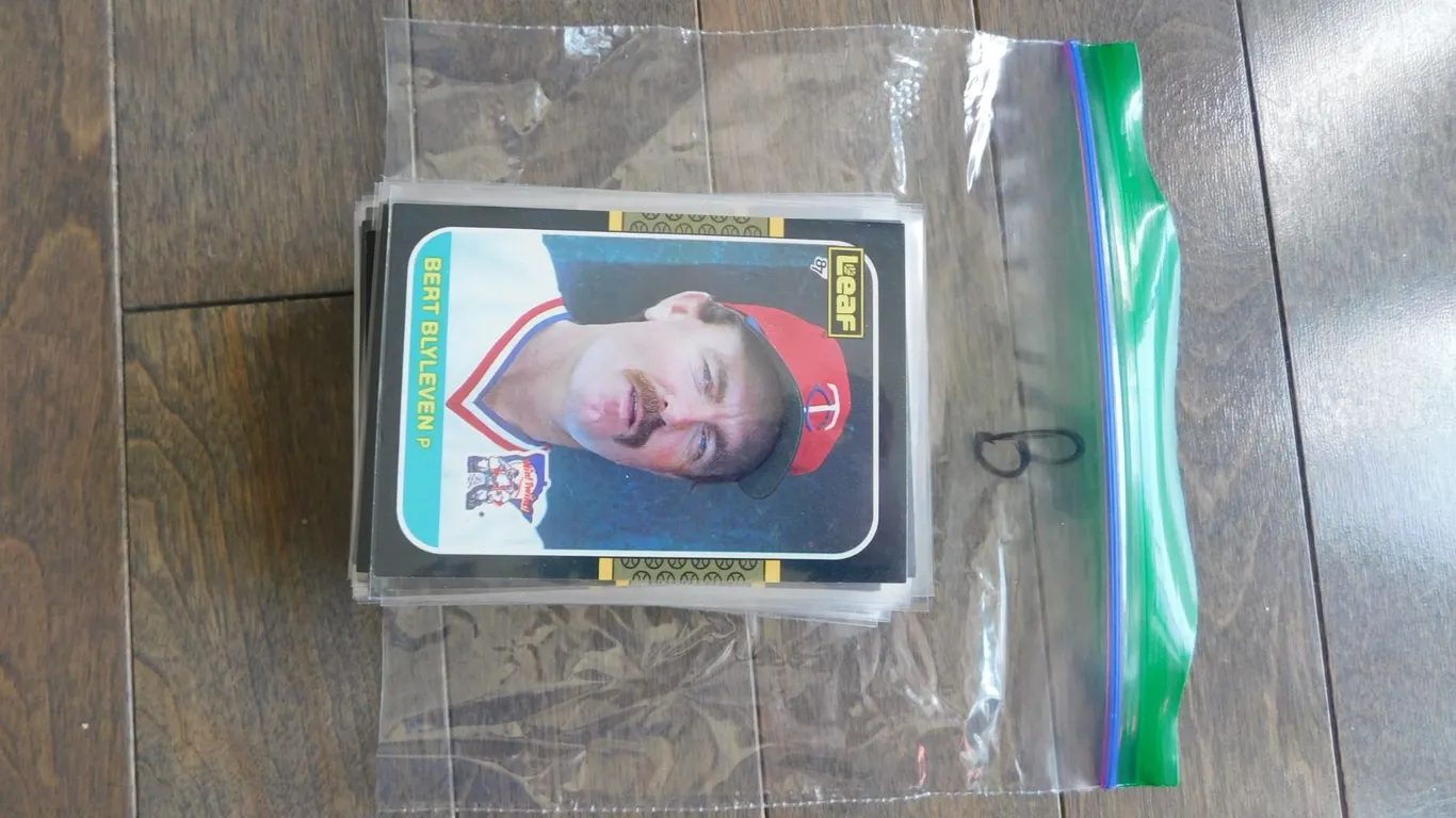 LEAF BASEBALL CARDS, 1987