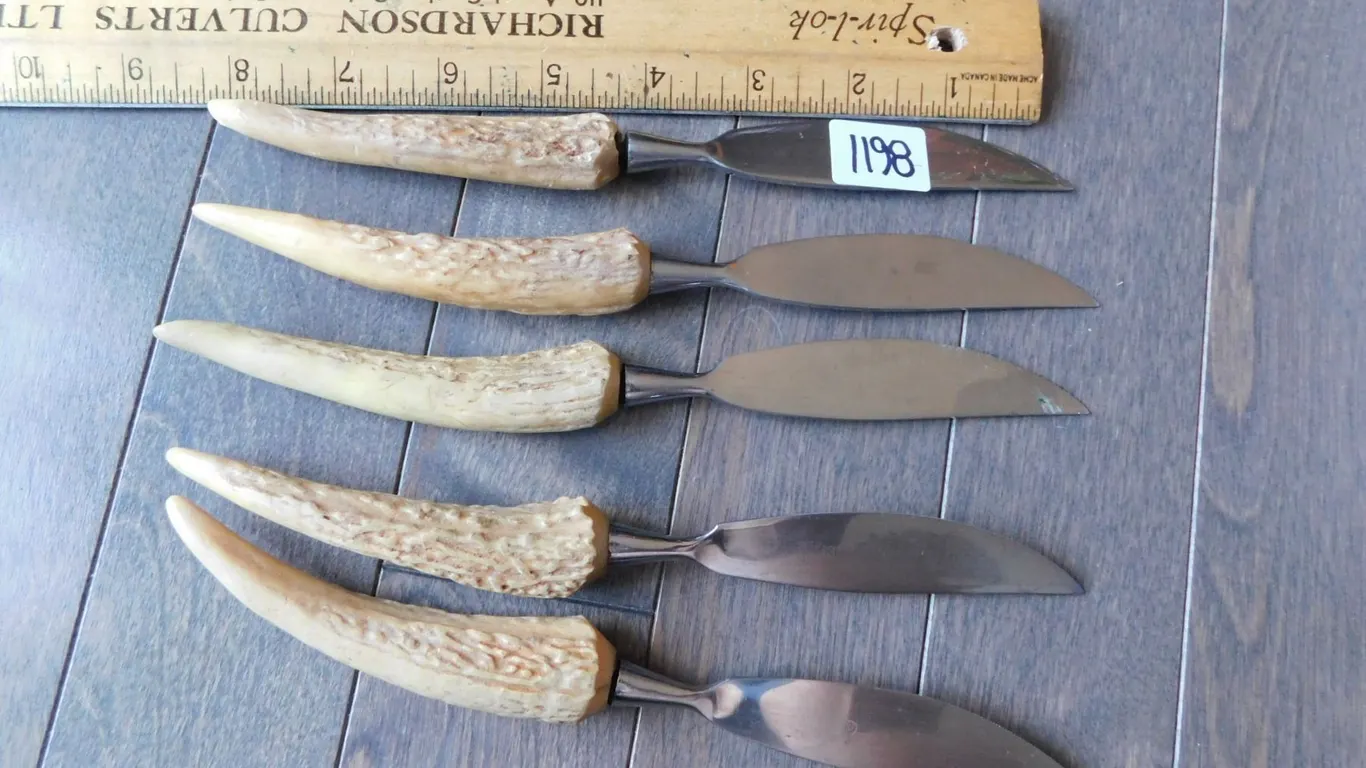 5-ANTLER TINE, KNIVES