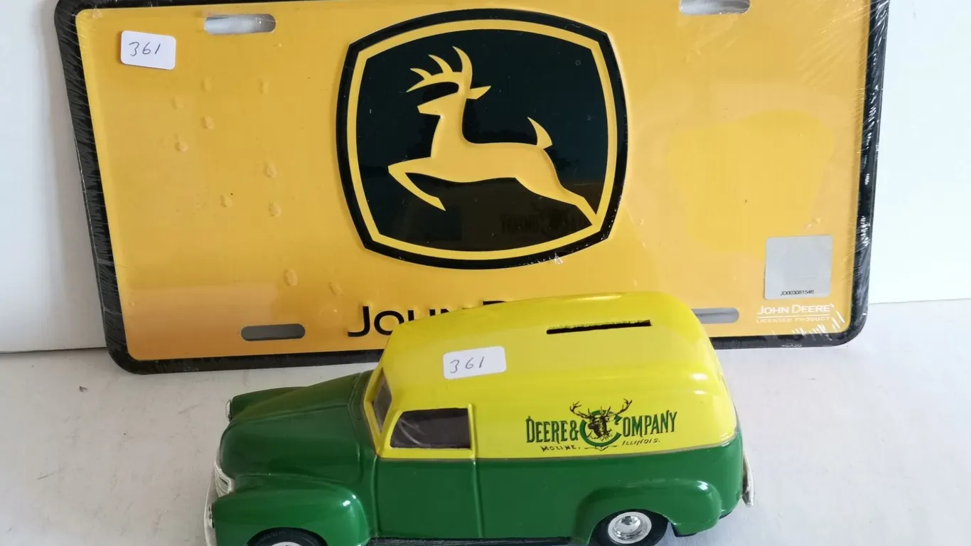 John Deere Plate & Coin Bank
