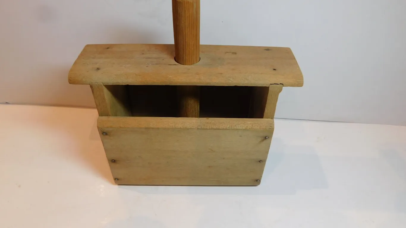 VINTAGE BUTTER PRESS