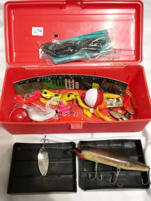 Tackle Box with 2 Collectible Lures, Littlecceo and Old Wooden