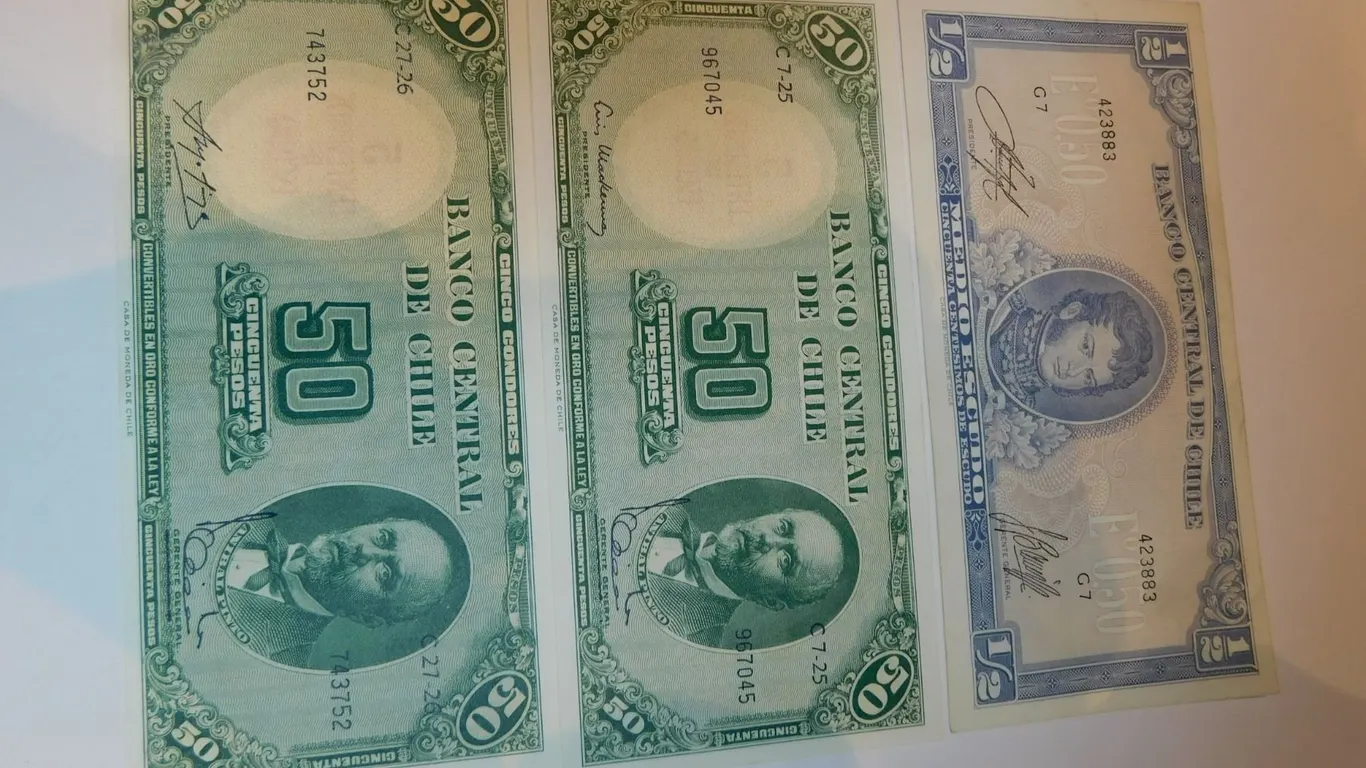 3 CHILEAN BANK NOTES