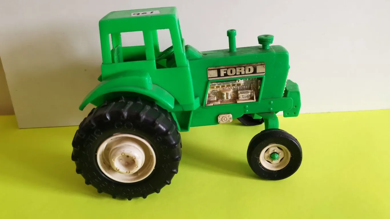 Plastic Toy Ford Tractor Green, 8.5” x 6”Tall