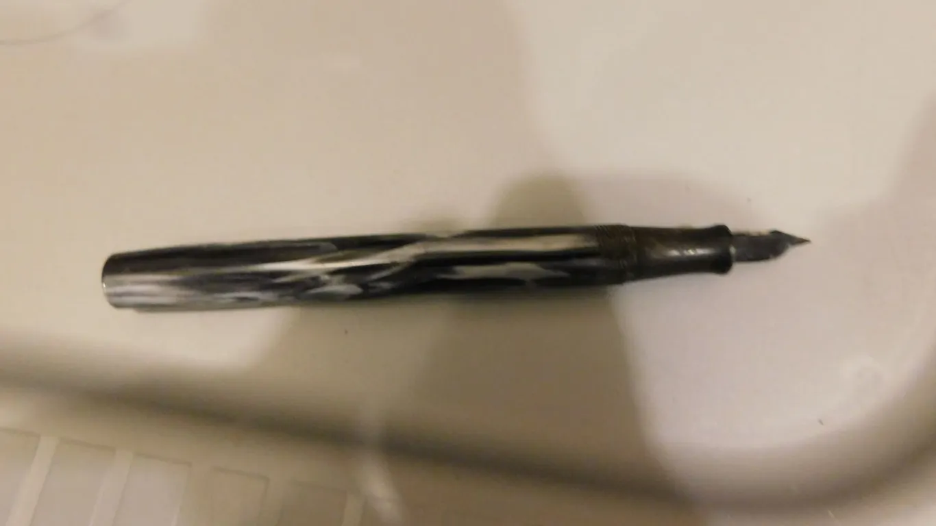 WATERMAN’S FOUNTAIN PEN NO LID, SKYWRITER, 14 KT NIB