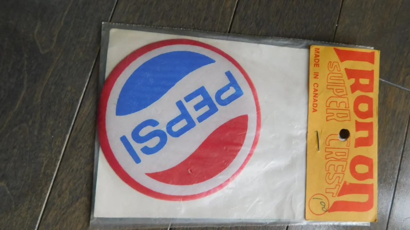 VINTAGE IRON ON PEPSI CREST