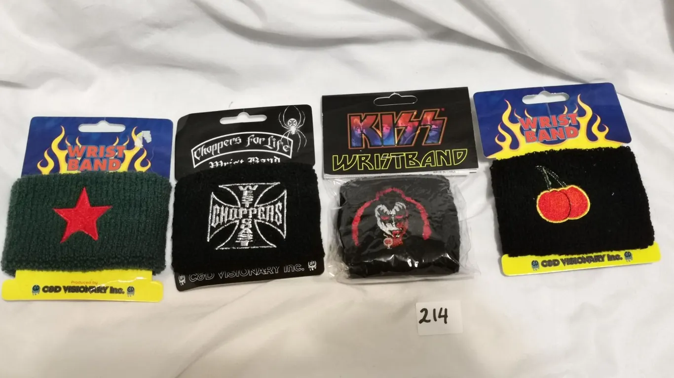 (4) NOS Wrist Bands – Kiss, Choppers, Cherry, Star