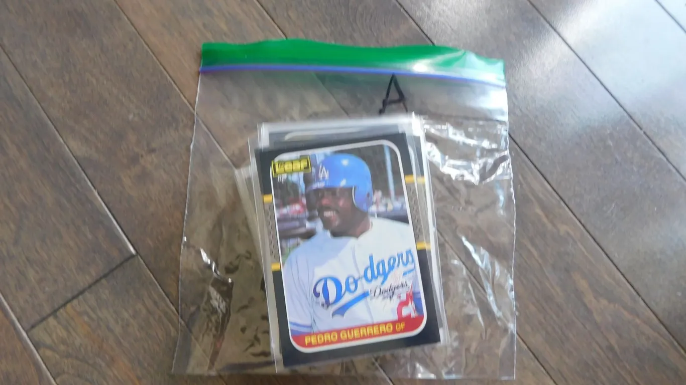 LEAF BASEBALL CARDS, 1987