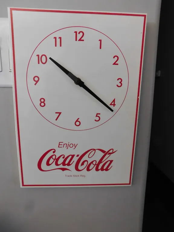 VINTAGE COCA-COLA CLOCK