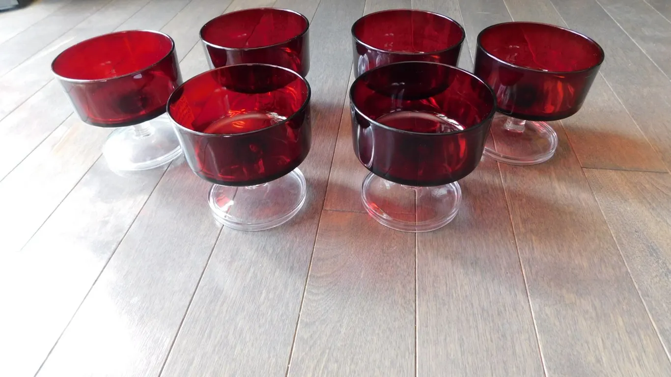 ARCOROC FRANCE RUBY RED DESERT DISHES, SET OF 6