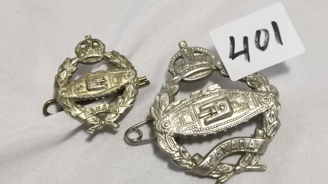 Two Canadian WWI Badges