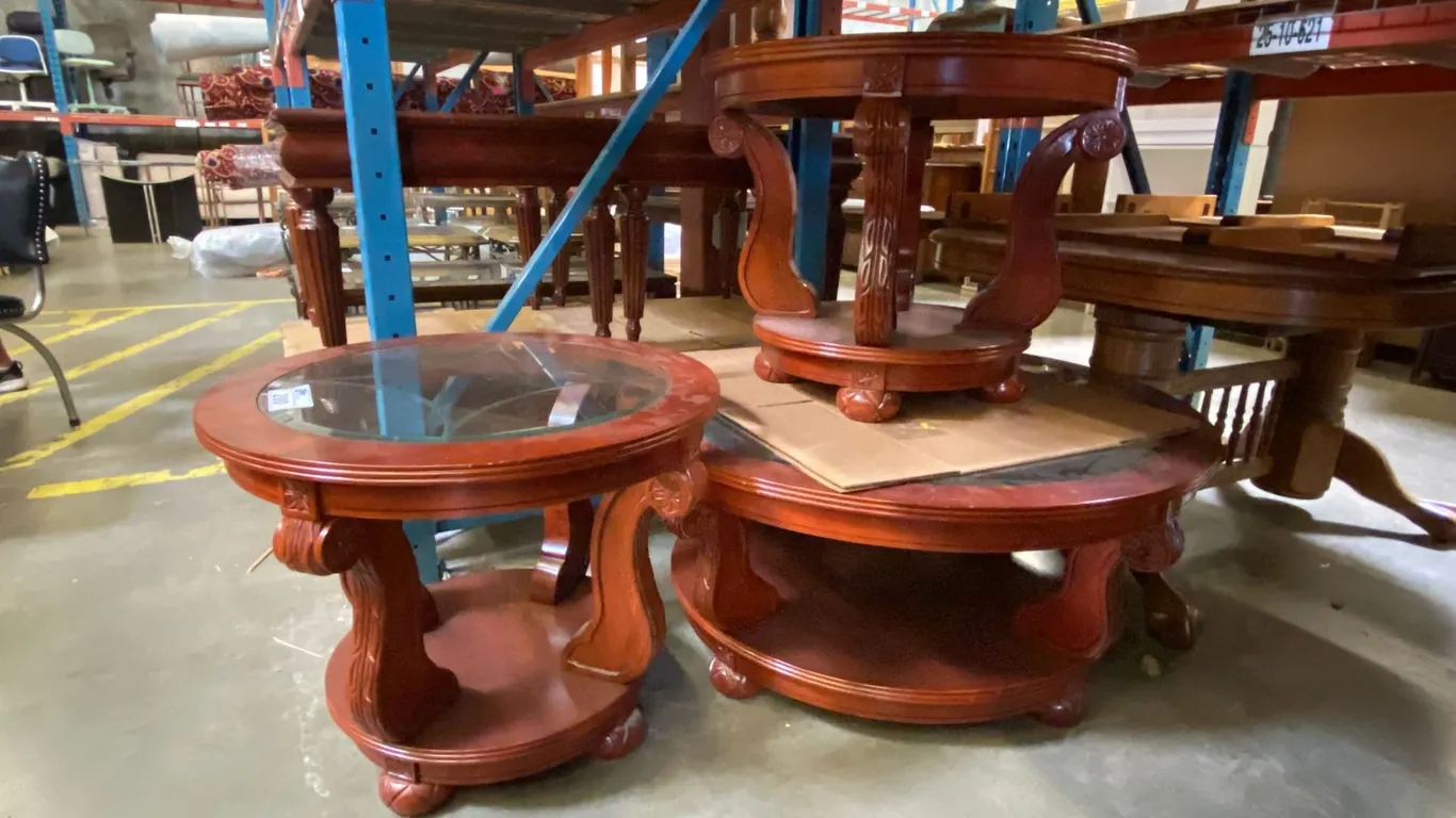 CHERRYWOOD FINISH ROUND 3 PCS. GLASS TOP COFFEE AND END TABLES SET