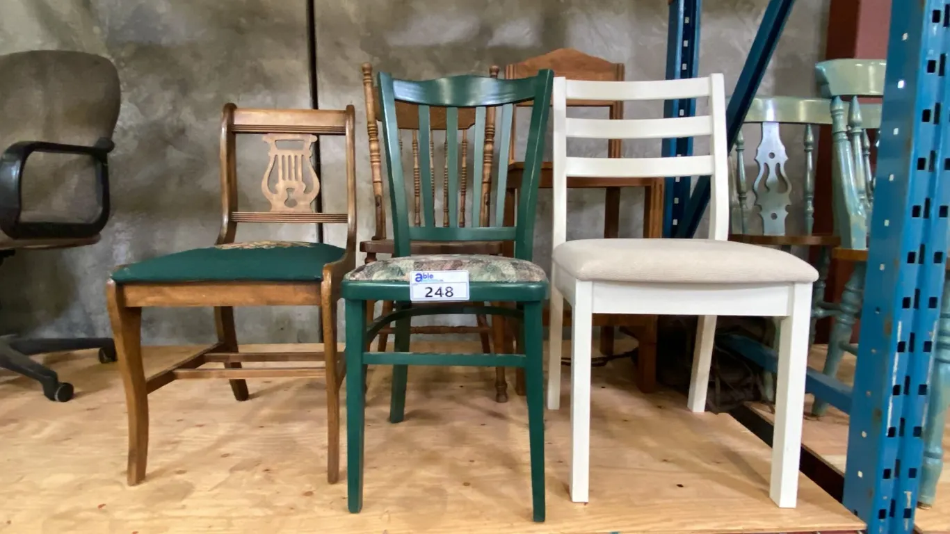 GROUP OF 5 ASSORTED SIDE CHAIRS