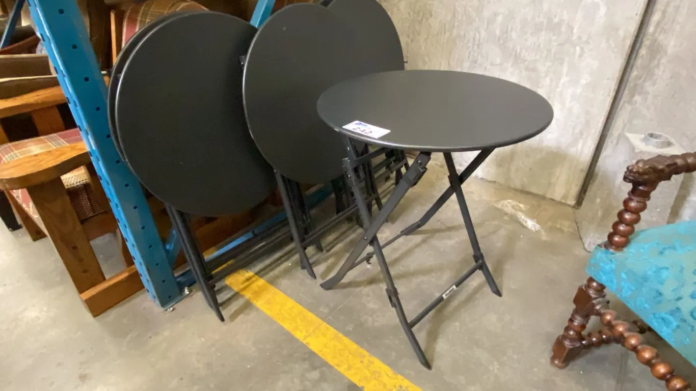 GROUP OF 6 STYLEWELL ROUND METAL 2FT DIAMETER FOLDING UTILITY SIDE TABLES